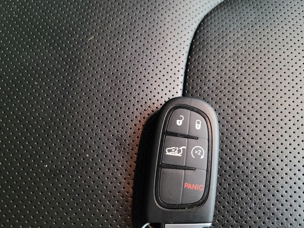 2021 Jeep Cherokee in Peoria, IL 61615 - 18092081 32