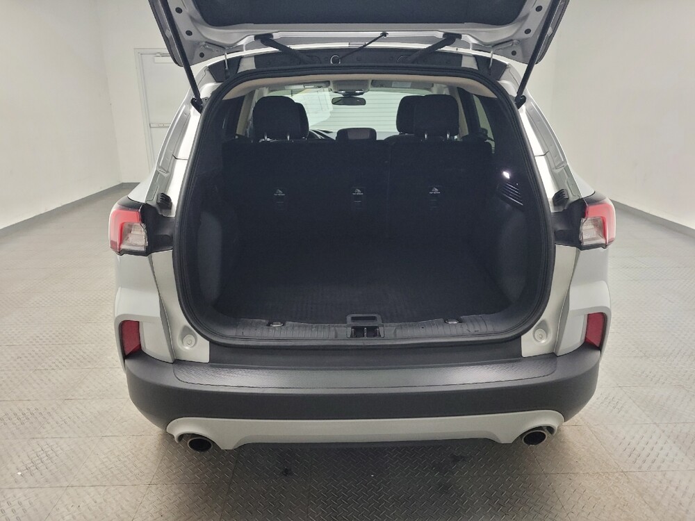 2020 Ford Escape in Taylor, MI 48180 - 18092083 29