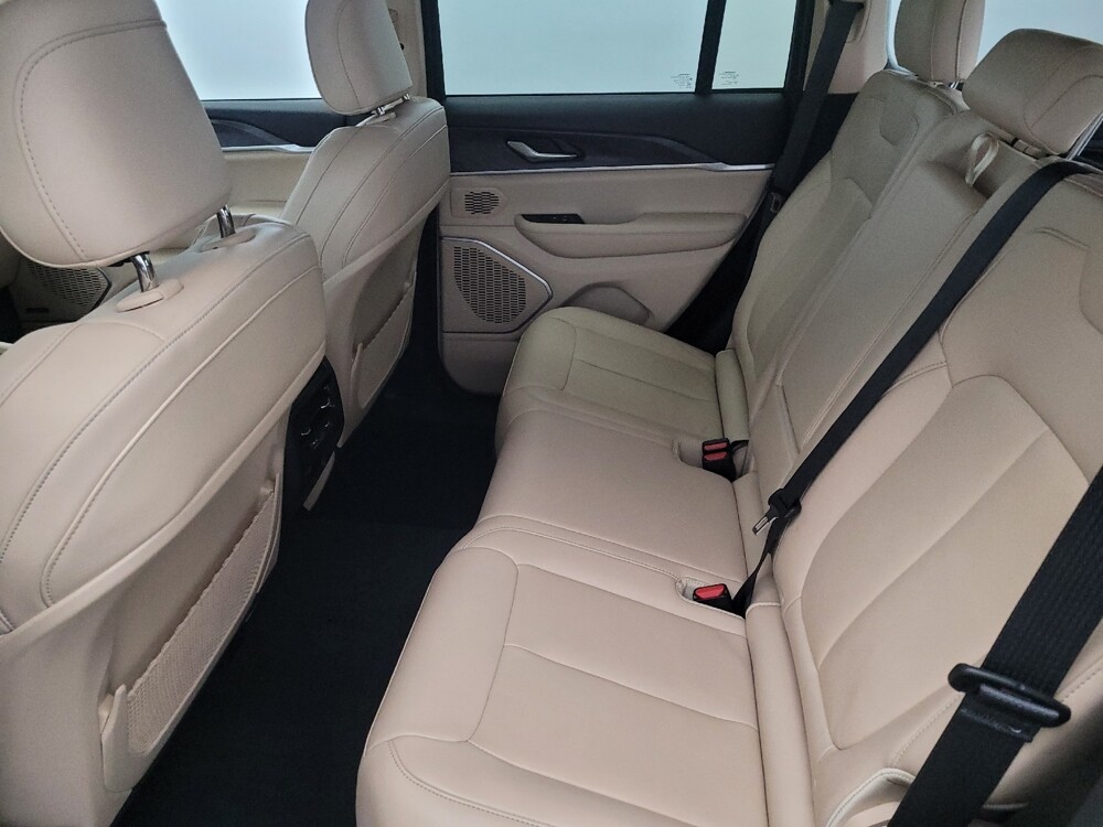 2022 Jeep Grand Cherokee in Glen Burnie, MD 21061 - 18092085 18