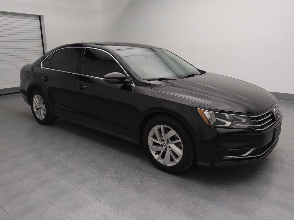 2018 Volkswagen Passat in Independence, MO 64055 - 18092088 11