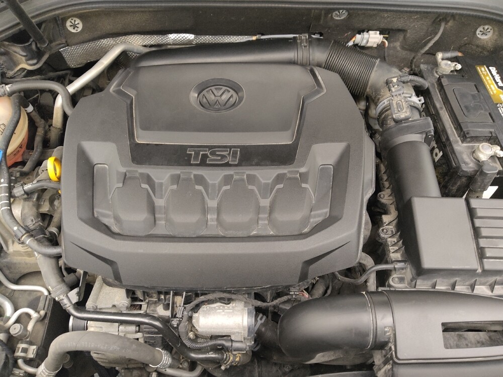 2018 Volkswagen Passat in Independence, MO 64055 - 18092088 30