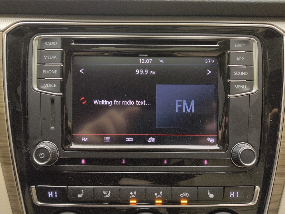 2018 Volkswagen Passat in Independence, MO 64055 - 18092088 25