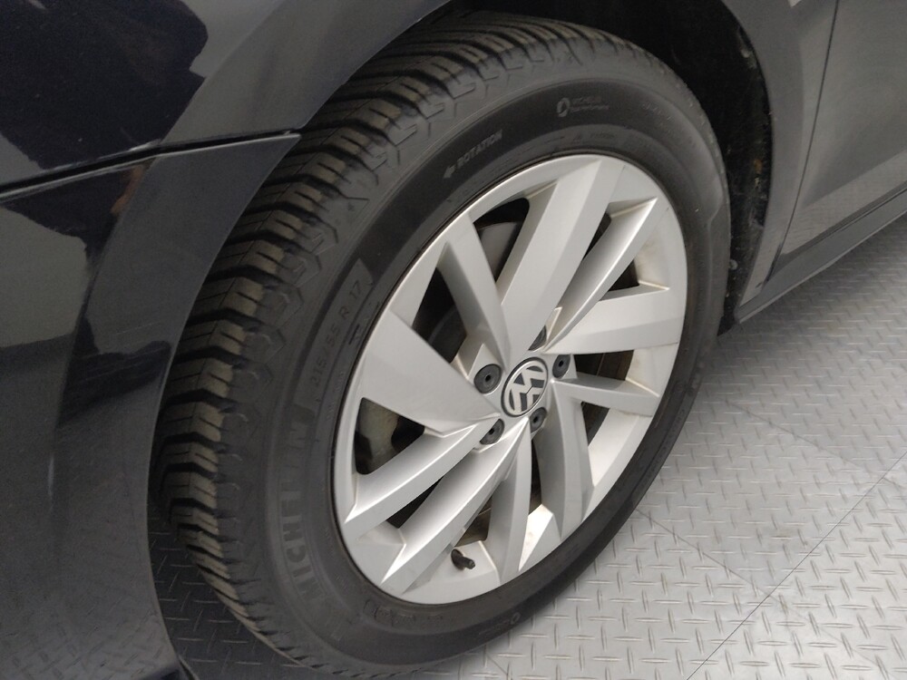 2018 Volkswagen Passat in Independence, MO 64055 - 18092088 31