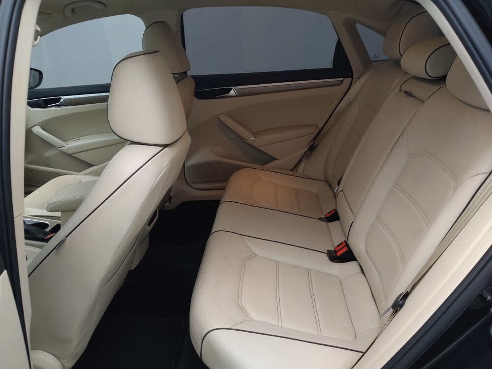 2018 Volkswagen Passat in Independence, MO 64055 - 18092088 18