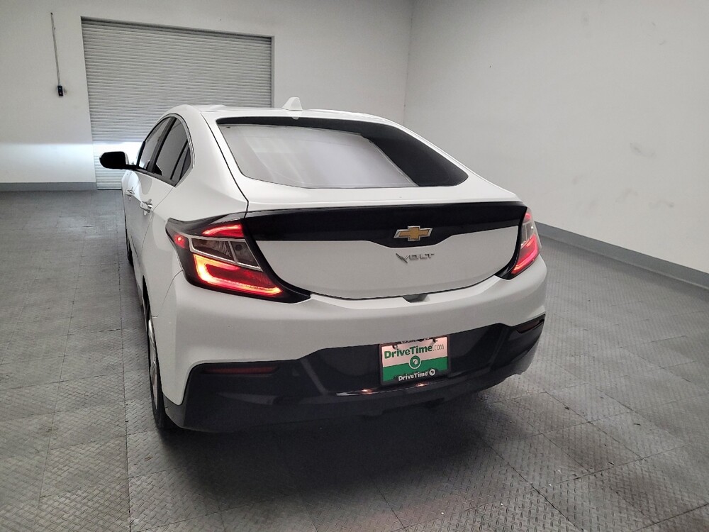 2017 Chevrolet Volt in Downey, CA 90241 - 18092090 6