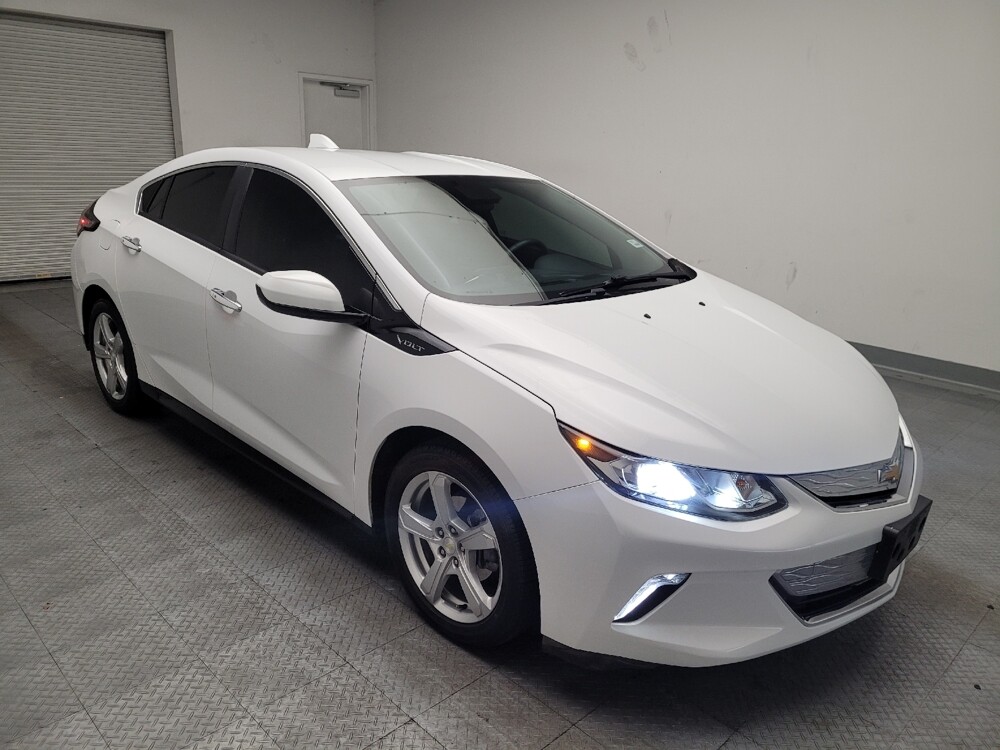 2017 Chevrolet Volt in Downey, CA 90241 - 18092090 13