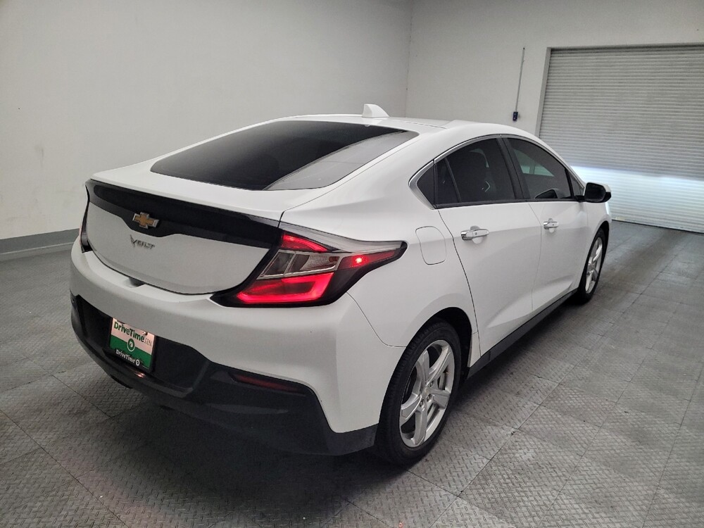 2017 Chevrolet Volt in Downey, CA 90241 - 18092090 9