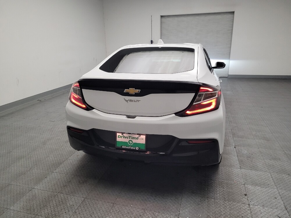 2017 Chevrolet Volt in Downey, CA 90241 - 18092090 7