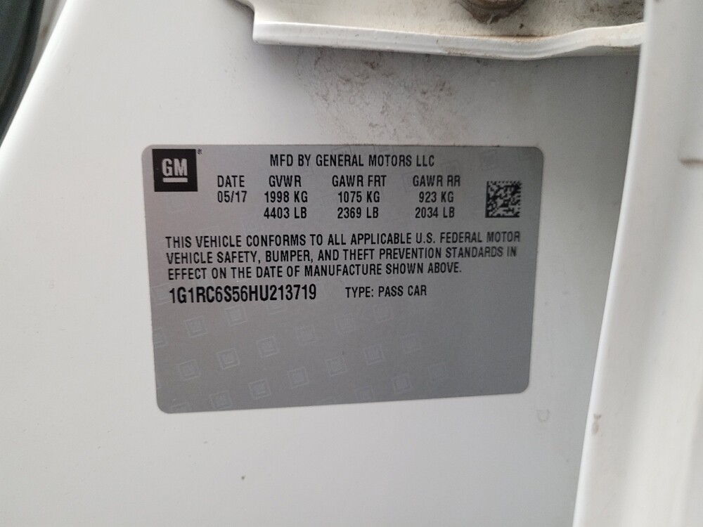 2017 Chevrolet Volt in Downey, CA 90241 - 18092090 33