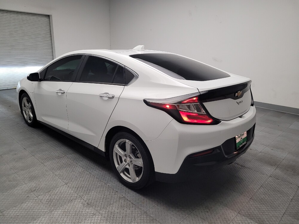 2017 Chevrolet Volt in Downey, CA 90241 - 18092090 5