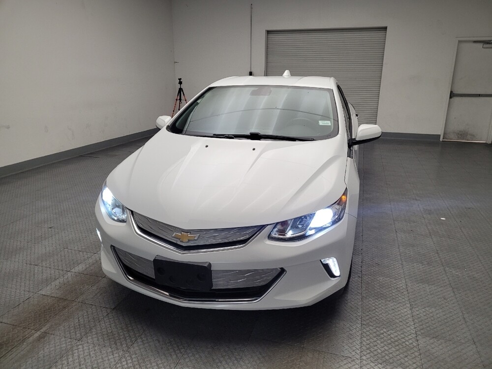 2017 Chevrolet Volt in Downey, CA 90241 - 18092090 15