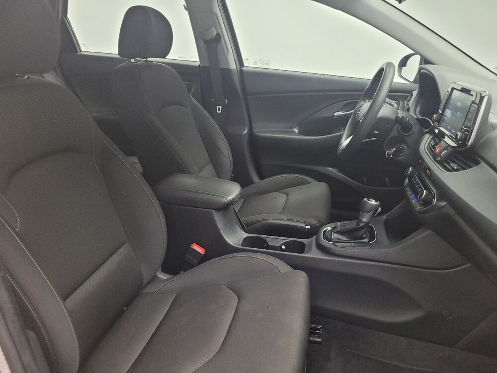 2019 Hyundai Elantra in Madison, TN 37115 - 18092094 21