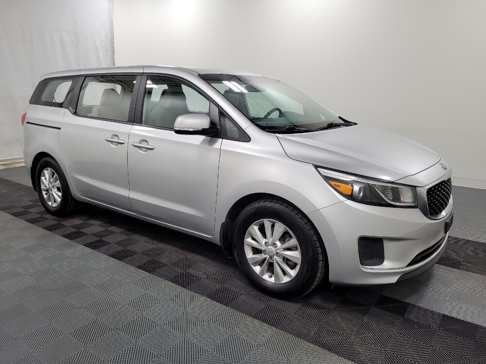 2016 Kia Sedona in Pittsburgh, PA 15236 - 18092095 11