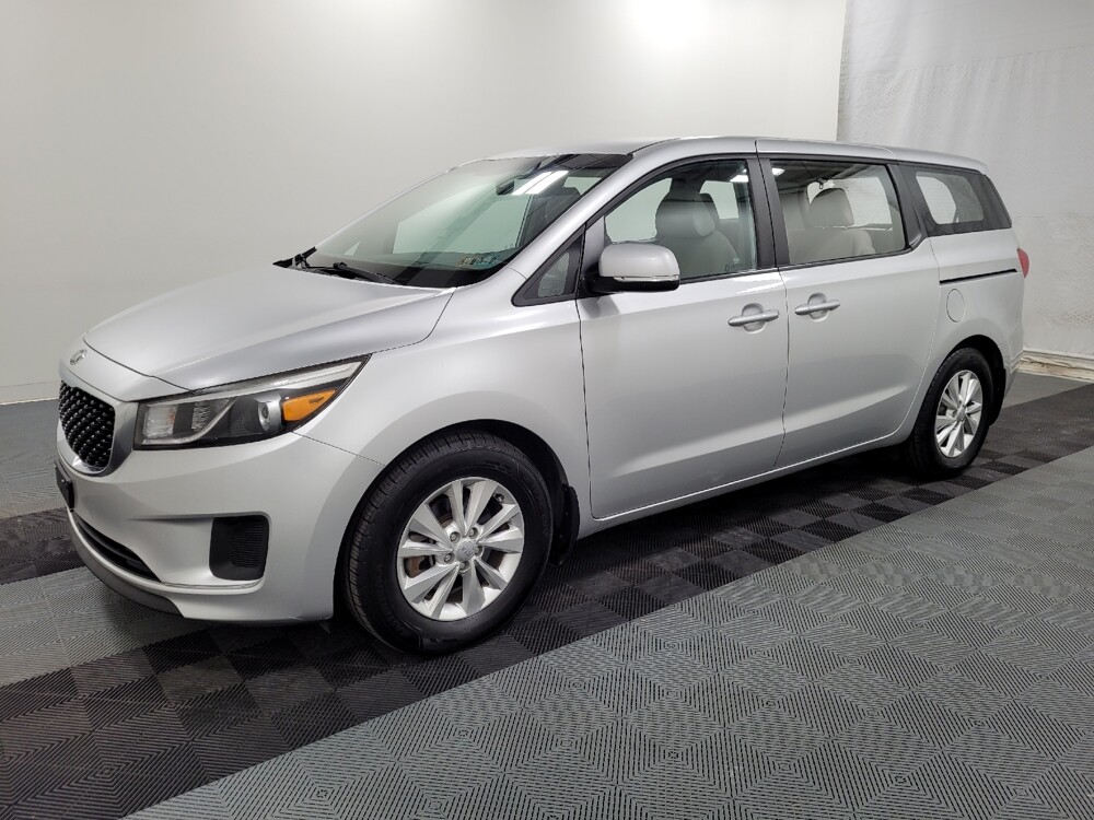 2016 Kia Sedona in Pittsburgh, PA 15236 - 18092095 2