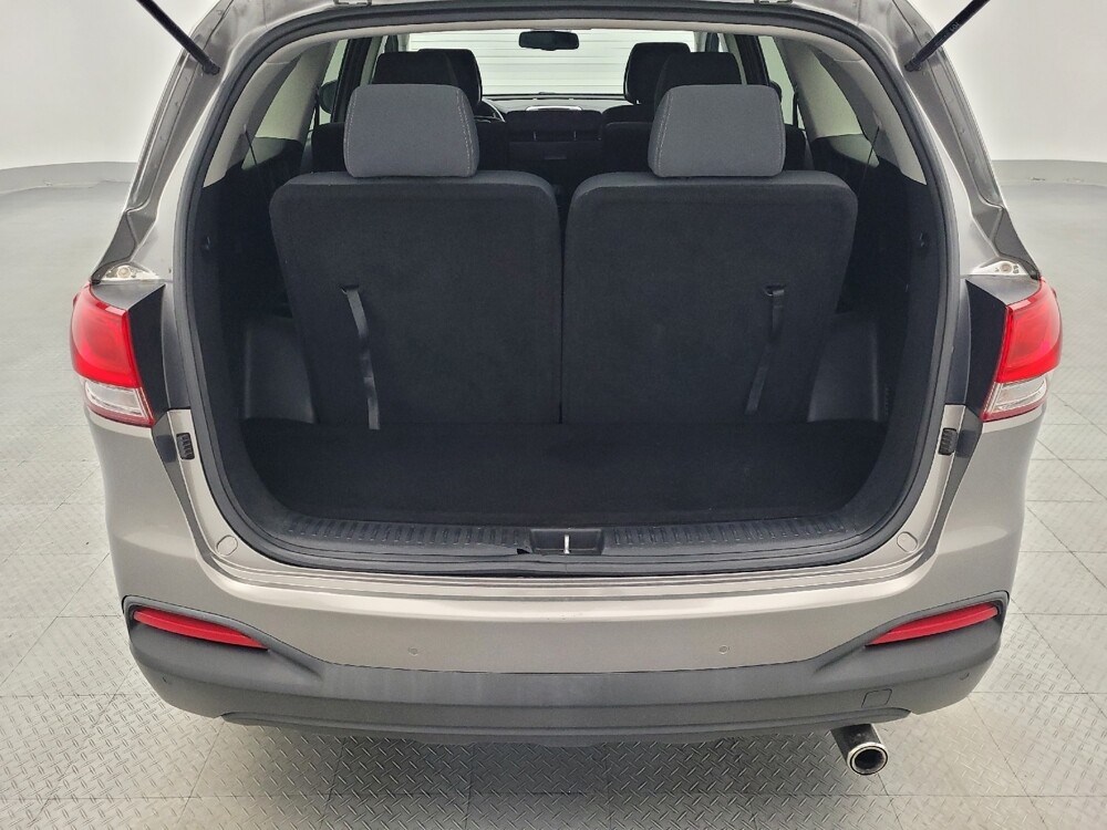 2016 Kia Sorento in Kissimmee, FL 34744 - 18092097 29