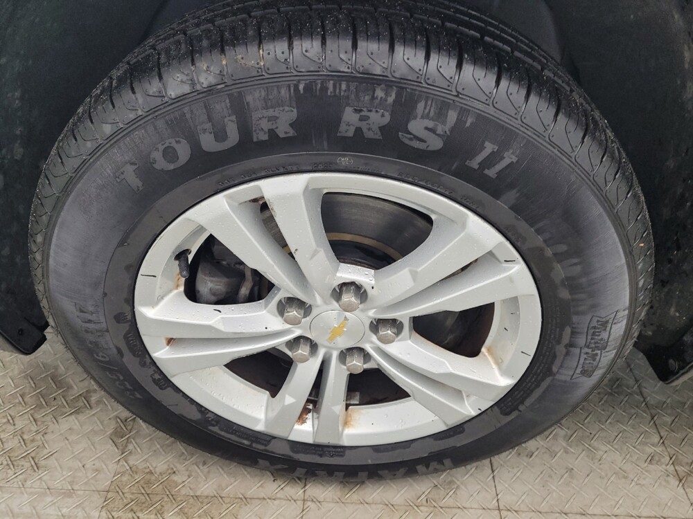 2016 Chevrolet Equinox in Greenville, SC 29607 - 18092099 31