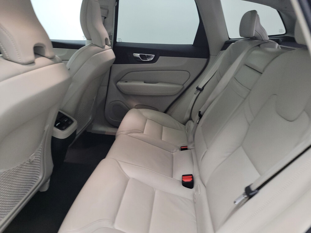 2021 Volvo XC60 in Fort Worth, TX 76116 - 18092102 18