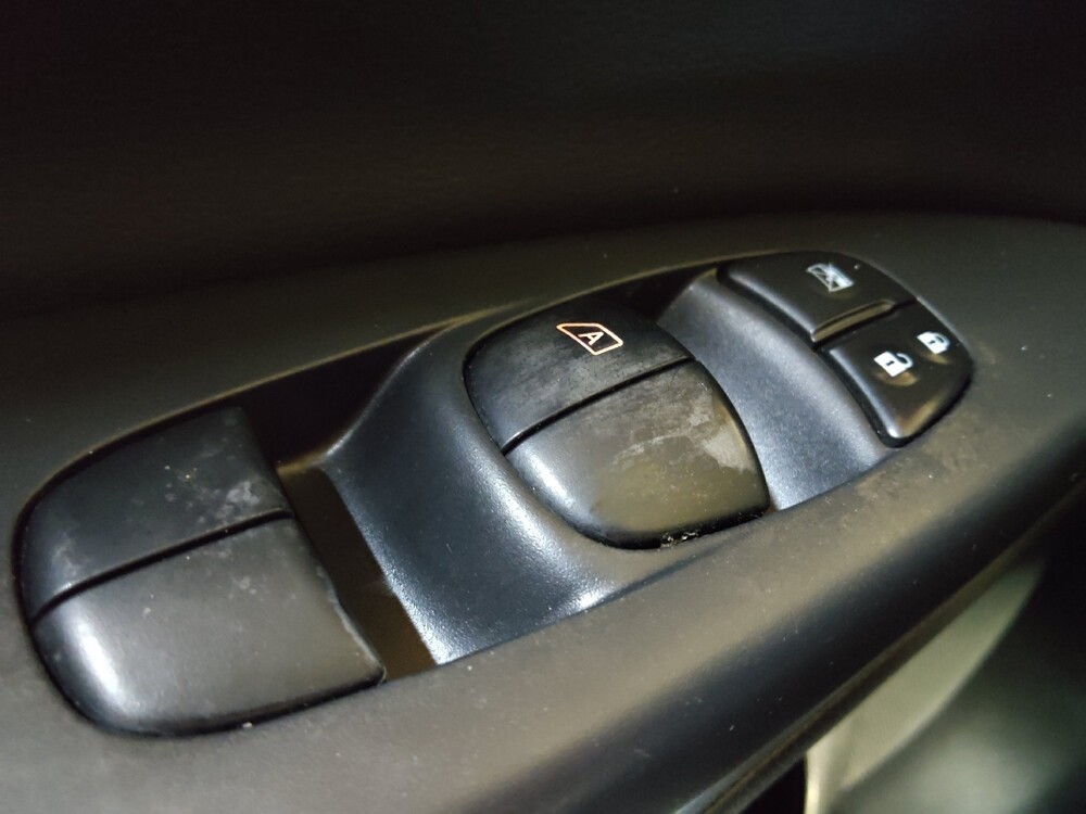 2017 Nissan Sentra in Greenville, SC 29607 - 18092104 27