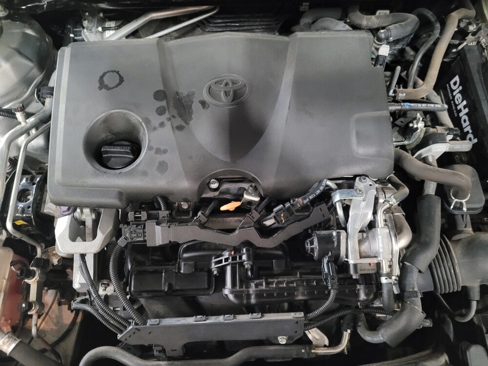 2020 Toyota Camry in Glen Burnie, MD 21061 - 18092106 30