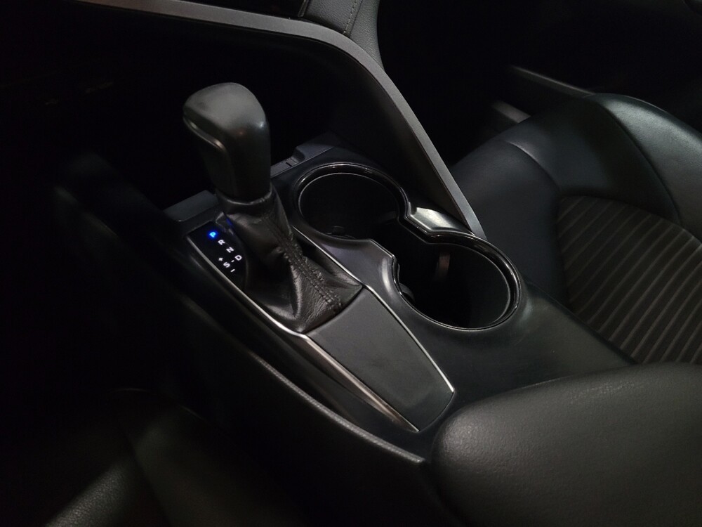 2020 Toyota Camry in Glen Burnie, MD 21061 - 18092106 26