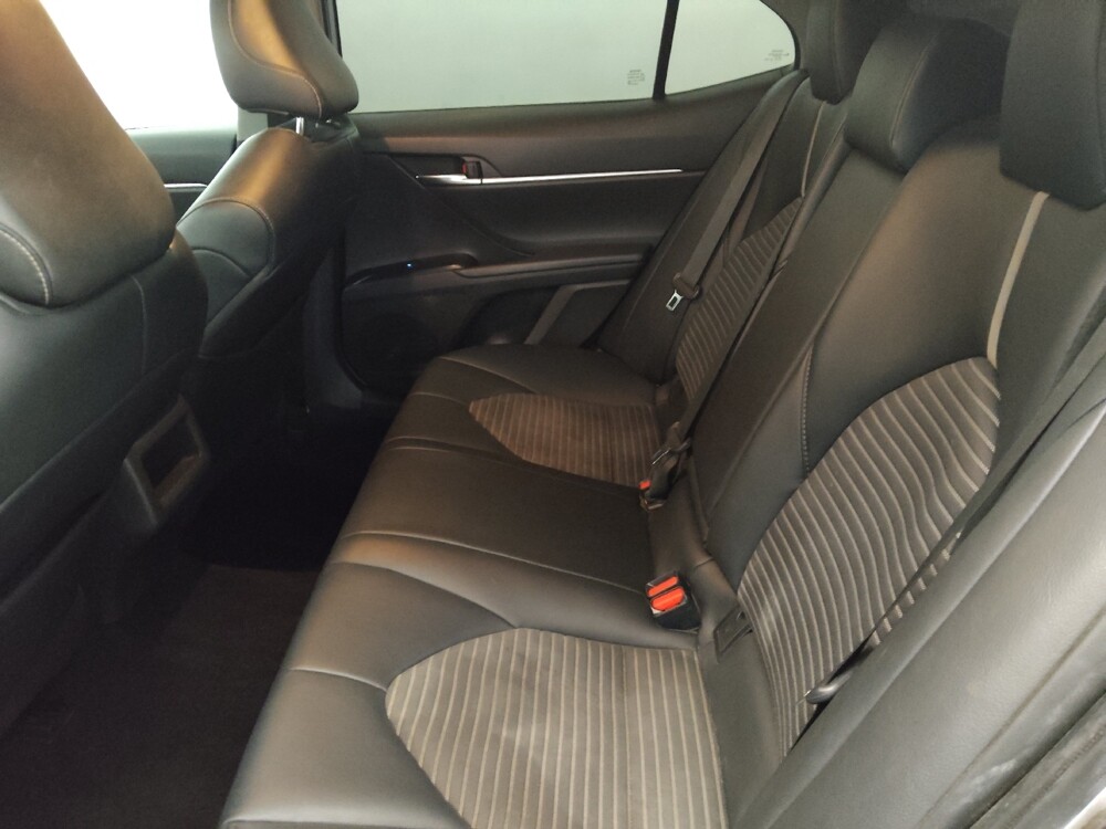 2020 Toyota Camry in Glen Burnie, MD 21061 - 18092106 18