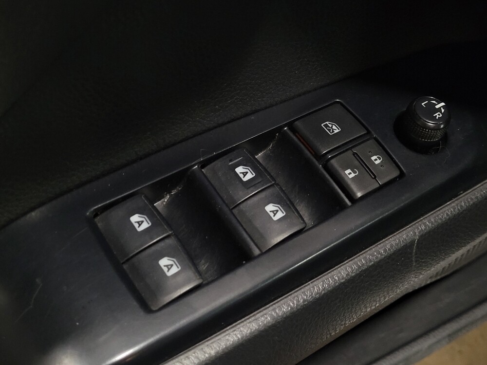 2020 Toyota Camry in Glen Burnie, MD 21061 - 18092106 27