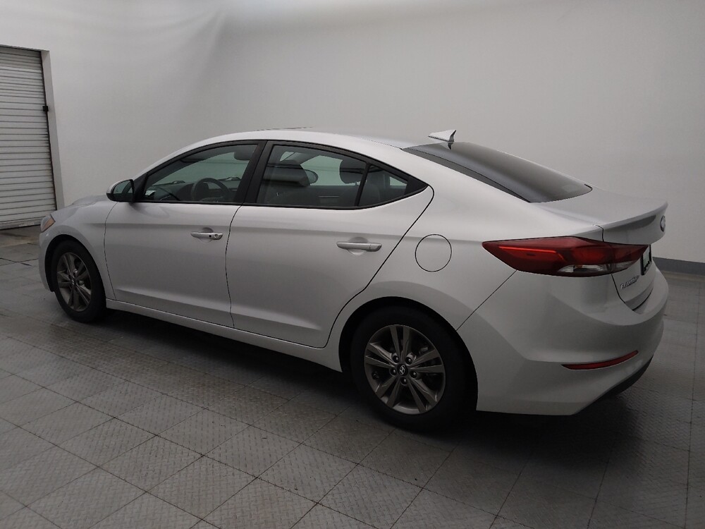 2018 Hyundai Elantra in Baton Rouge, LA 70816 - 18092110 3