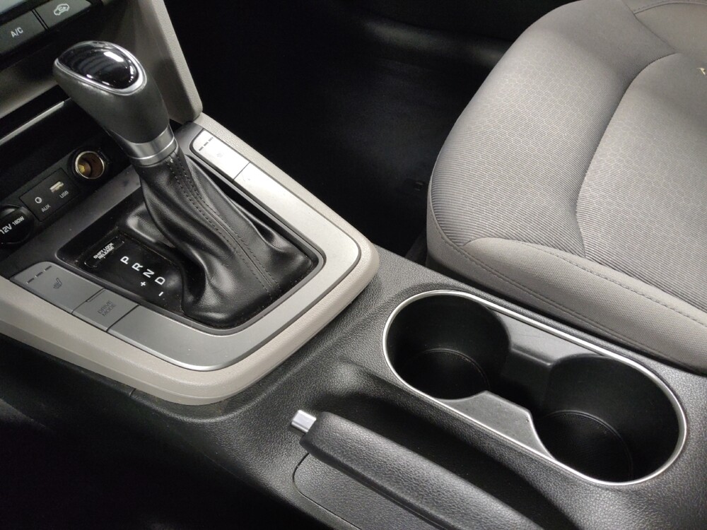 2018 Hyundai Elantra in Baton Rouge, LA 70816 - 18092110 26