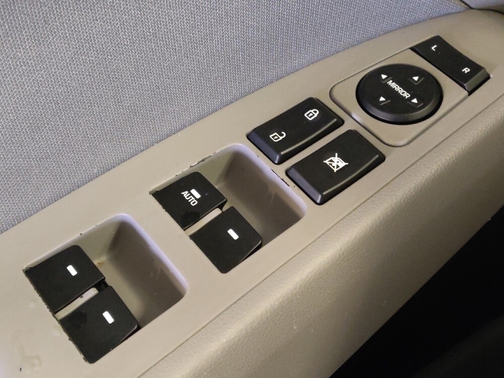 2018 Hyundai Elantra in Baton Rouge, LA 70816 - 18092110 27