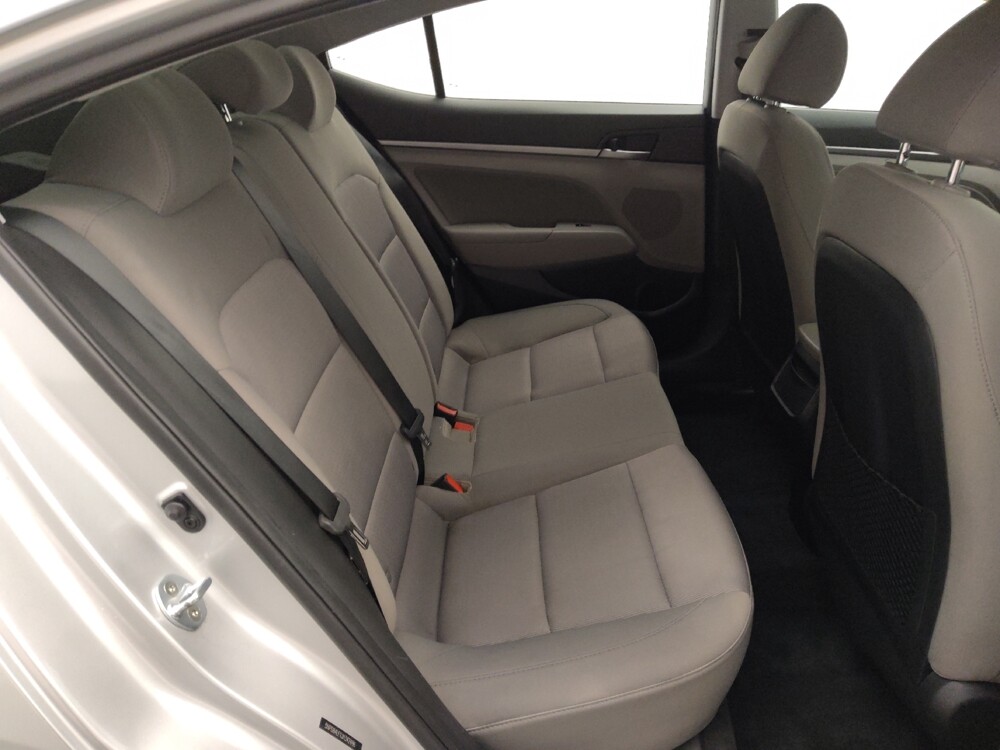2018 Hyundai Elantra in Baton Rouge, LA 70816 - 18092110 19
