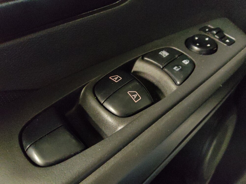 2021 Nissan Kicks in Tucson, AZ 85705 - 18092113 27