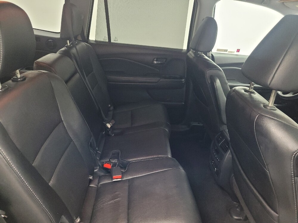 2018 Honda Pilot in Madison, TN 37115 - 18092115 19