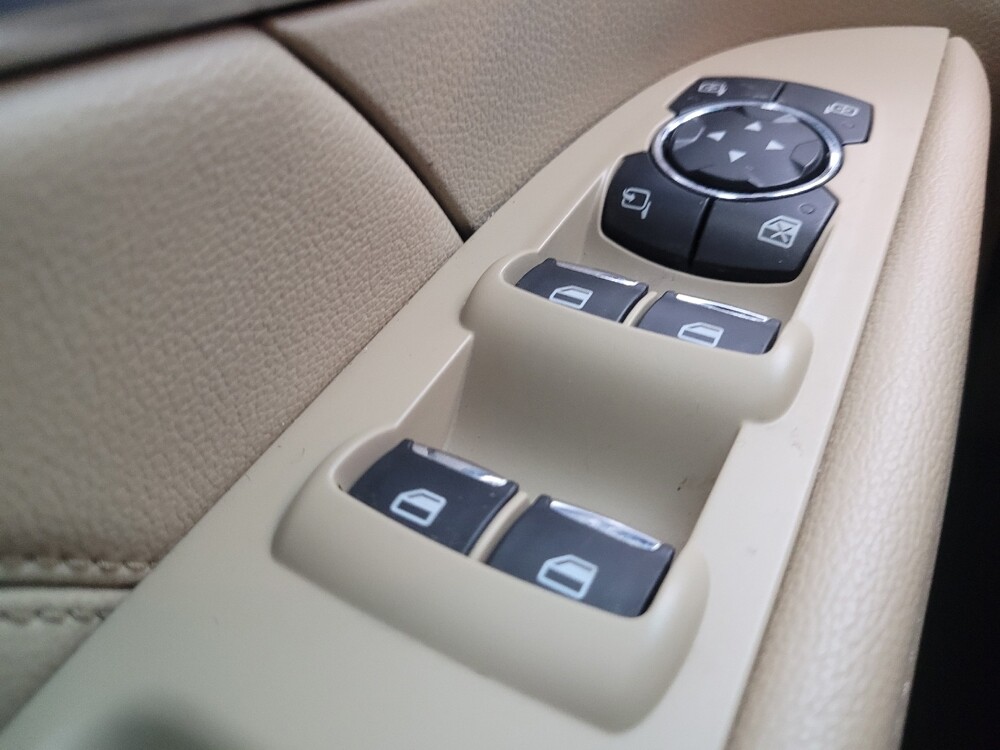 2017 Ford Explorer in Indianapolis, IN 46219 - 18092134 27