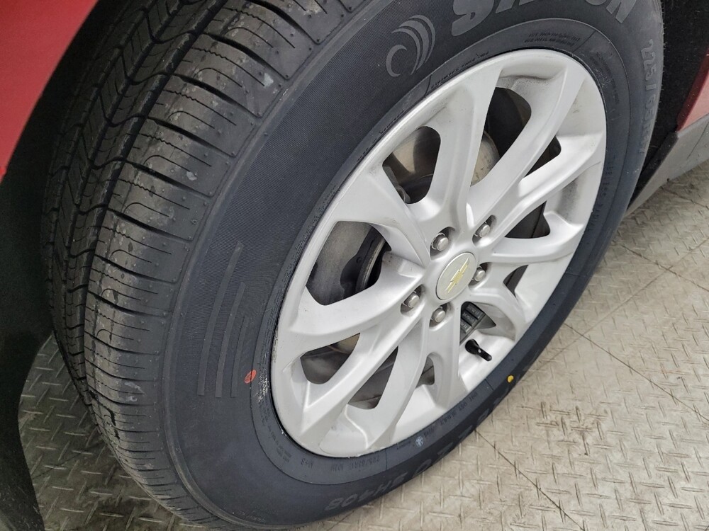 2020 Chevrolet Equinox in Greenville, SC 29607 - 18092137 31