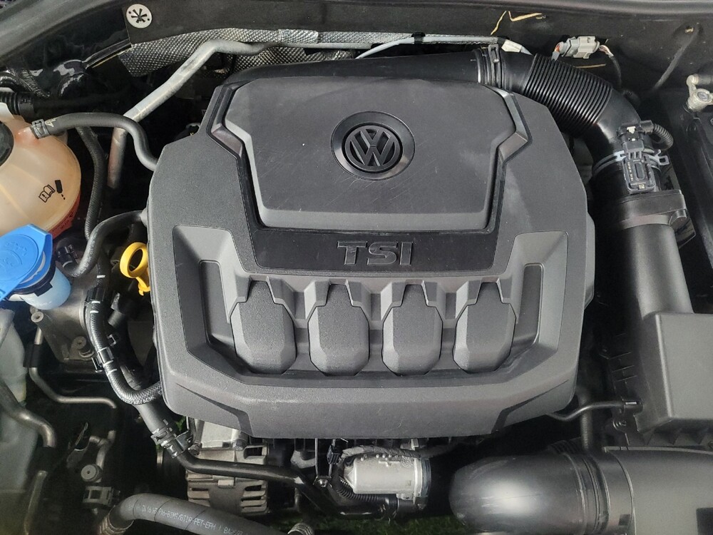 2022 Volkswagen Passat in Morrow, GA 30260 - 18092138 30