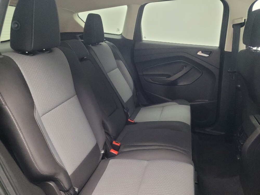 2017 Ford Escape in Indianapolis, IN 46219 - 18092139 19