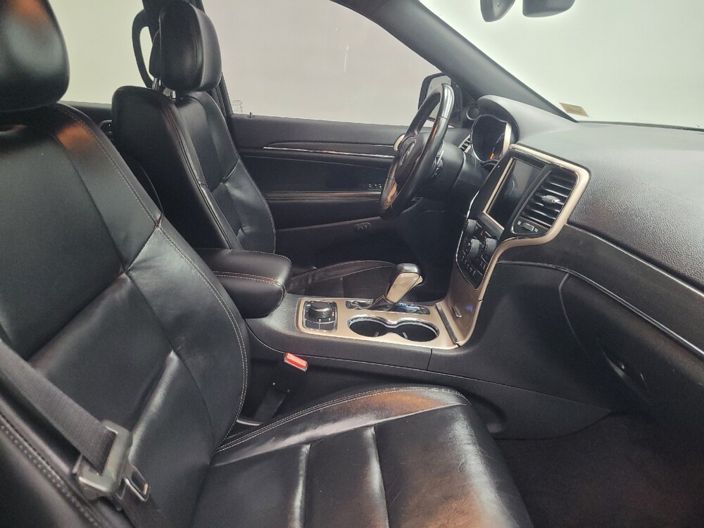 2017 Jeep Grand Cherokee in Indianapolis, IN 46219 - 18092140 21
