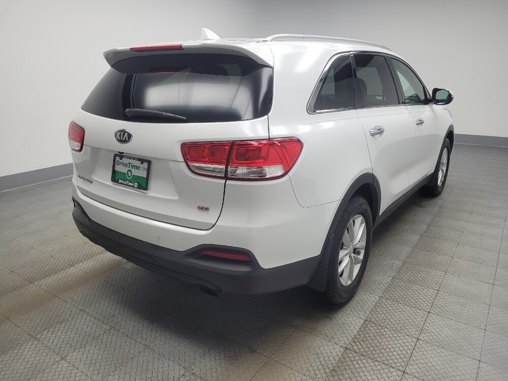 2018 Kia Sorento in Indianapolis, IN 46219 - 18092141 9