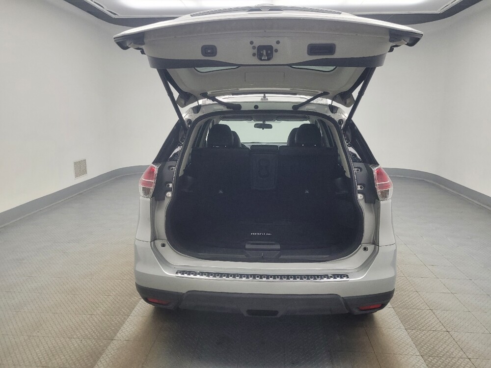 2016 Nissan Rogue in Indianapolis, IN 46219 - 18092142 29