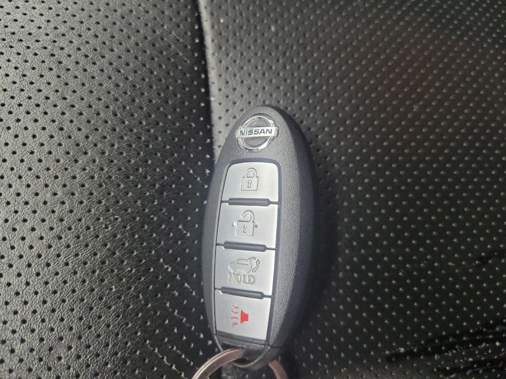 2016 Nissan Rogue in Indianapolis, IN 46219 - 18092142 32