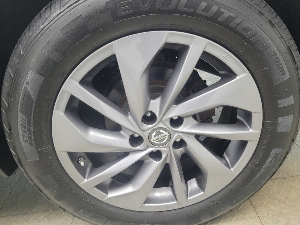 2016 Nissan Rogue in Indianapolis, IN 46219 - 18092142 31