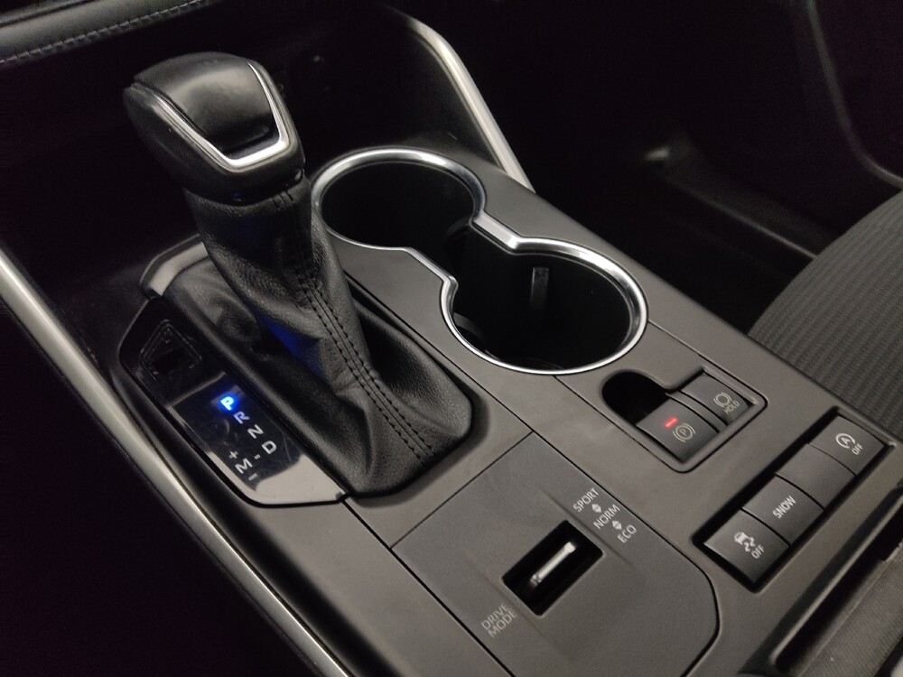 2021 Toyota Highlander in Springfield, MO 65807 - 18092148 26