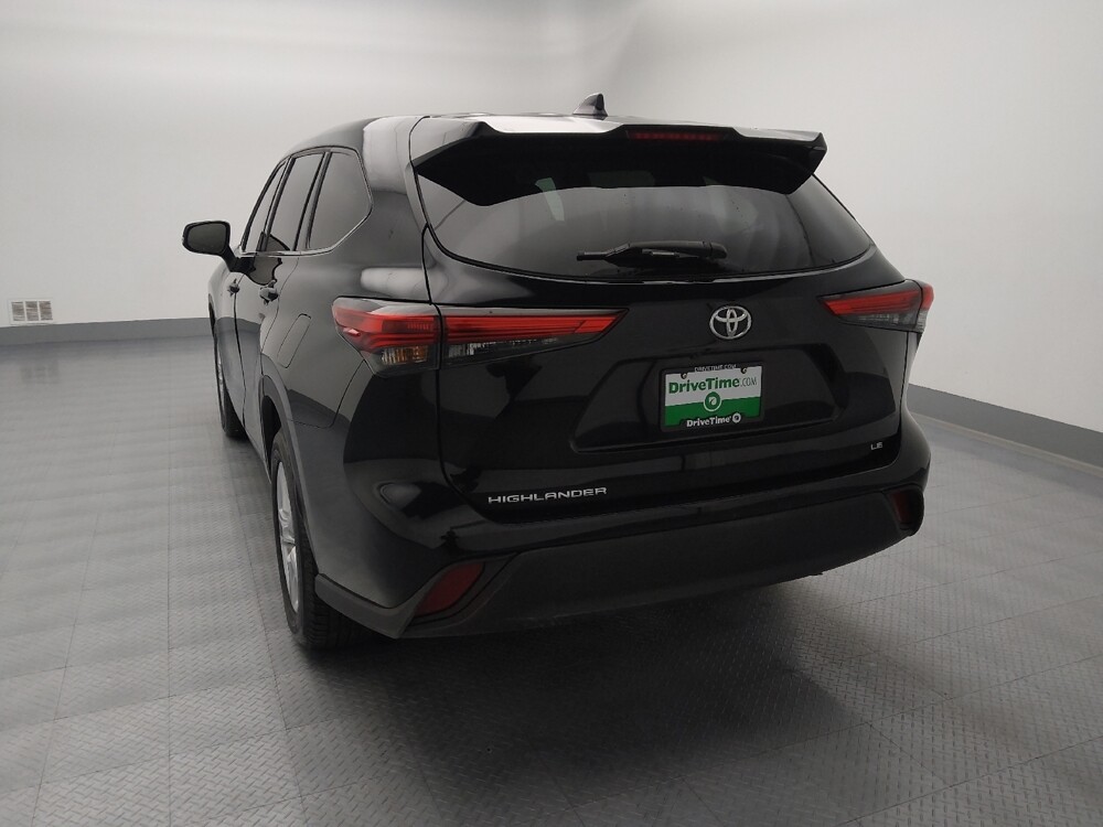 2021 Toyota Highlander in Springfield, MO 65807 - 18092148 6