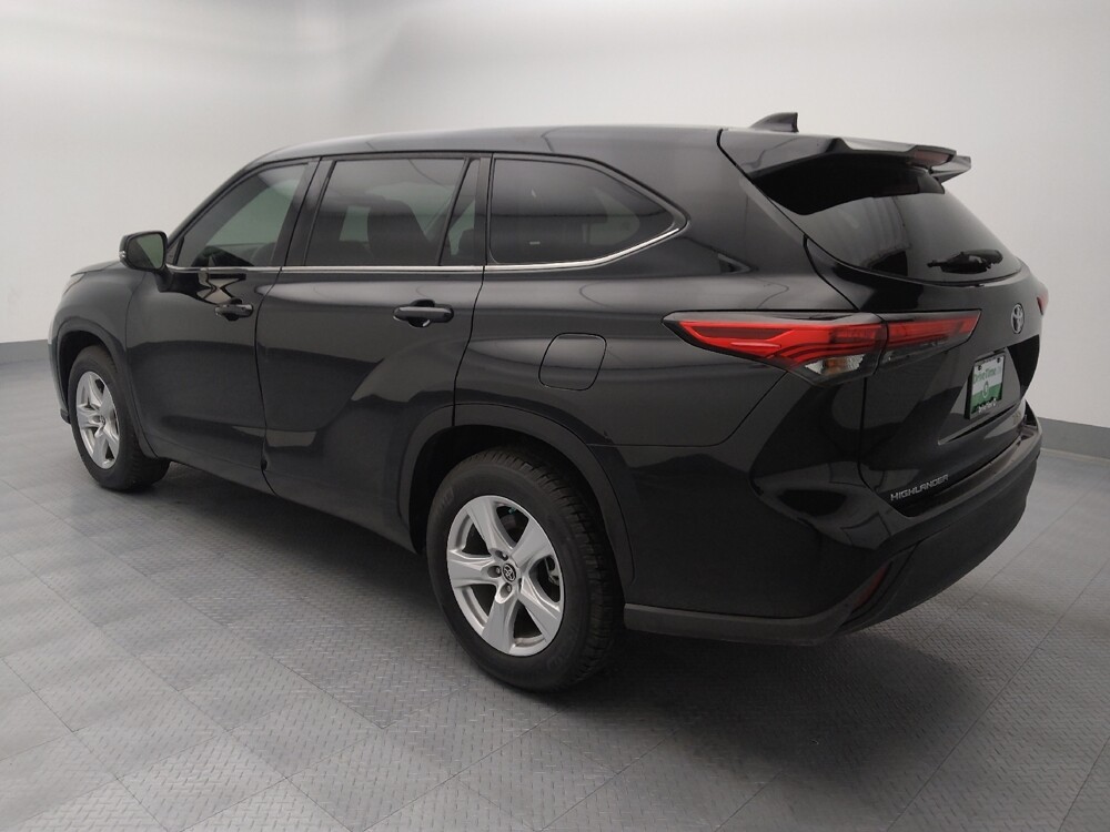 2021 Toyota Highlander in Springfield, MO 65807 - 18092148 3