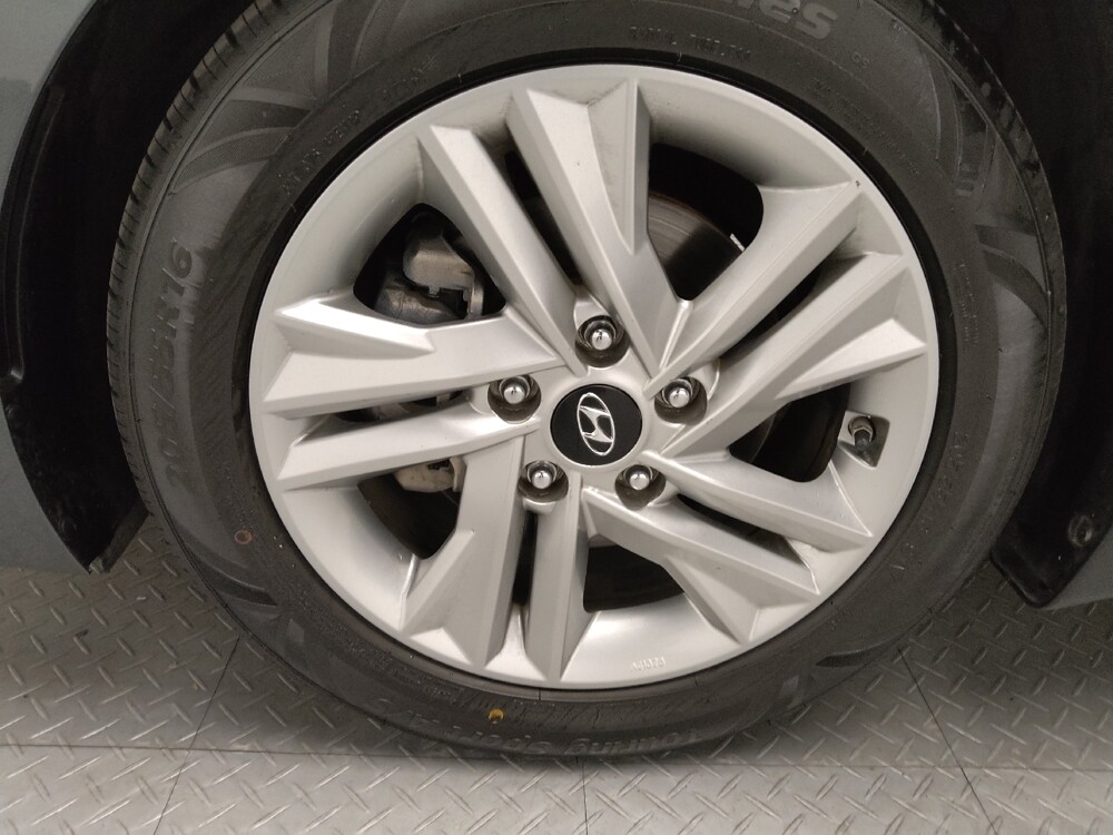 2020 Hyundai Elantra in Tulsa, OK 74145 - 18092171 31