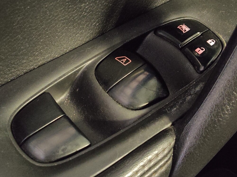 2018 Nissan Rogue Sport in Houston, TX 77060 - 18092178 27