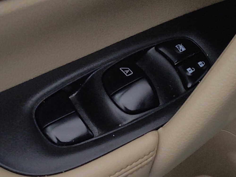 2019 Nissan Rogue in Fort Myers, FL 33907 - 18092184 27