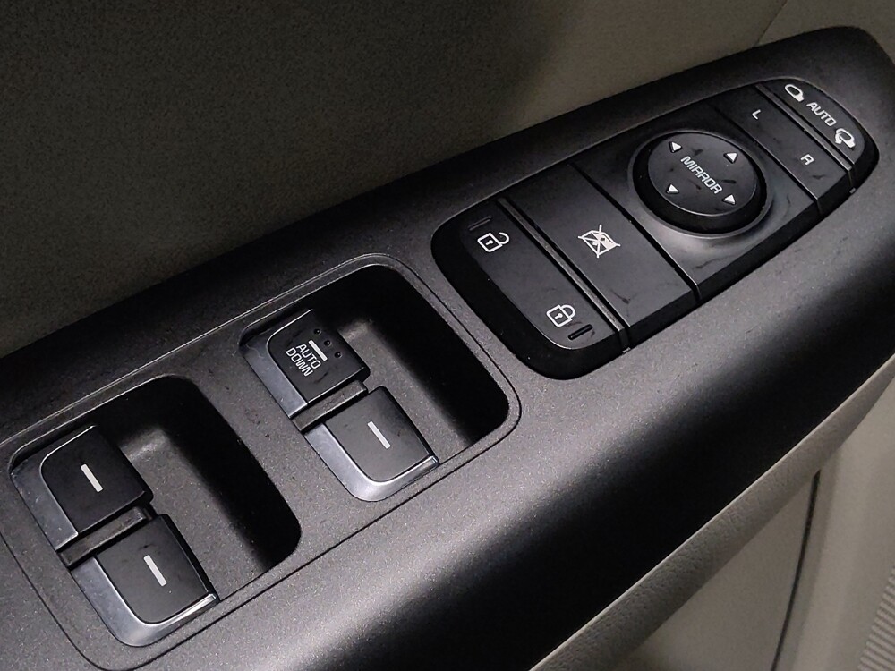 2021 Kia Sportage in El Paso, TX 79907 - 18092186 27