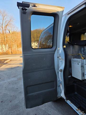 2009 GMC Savana 3500 in Blauvelt, NY 10913 - 18092189 49