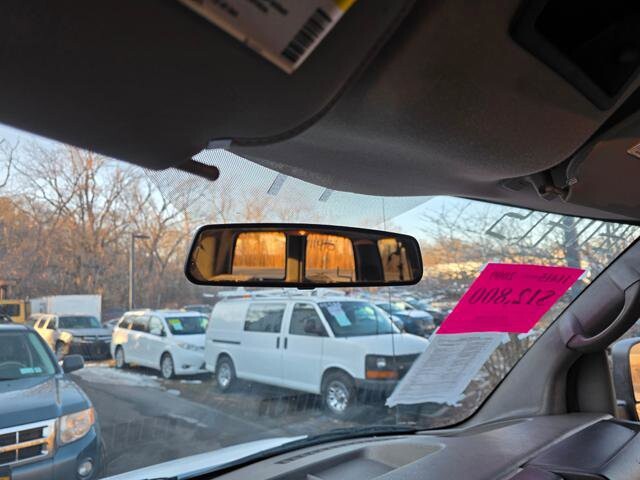 2009 GMC Savana 3500 in Blauvelt, NY 10913 - 18092189 23